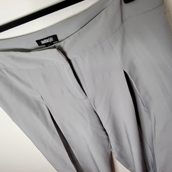Vintage Metrostyle Grey Pleated & Tucked Slacks - Picture 4 of 8